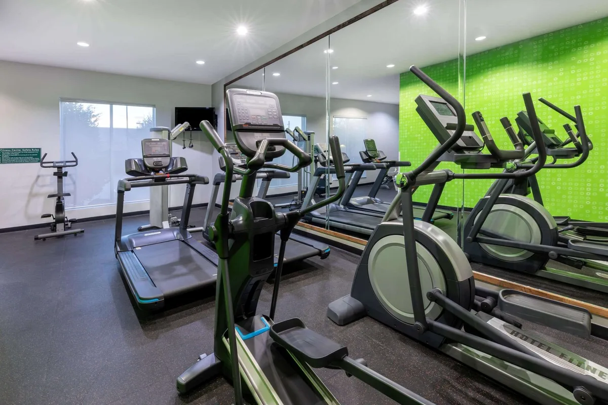 La Quinta Inn & Suites by Wyndham Houston NW Beltway8/WestRD — 5