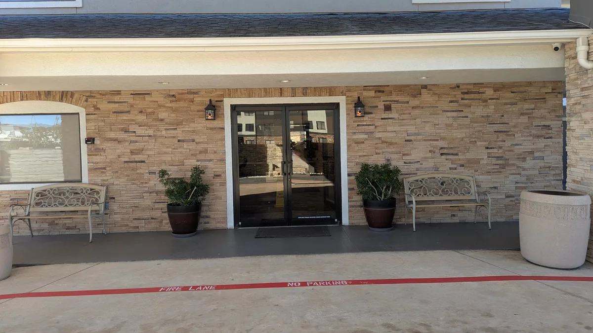 Platinum Inn Willowbrook