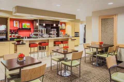TownePlace Suites by Marriott Houston Northwest — 4