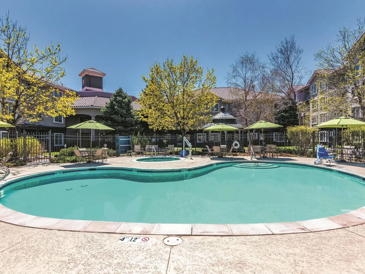 La Quinta Inn & Suites by Wyndham Denver Tech Center — 2