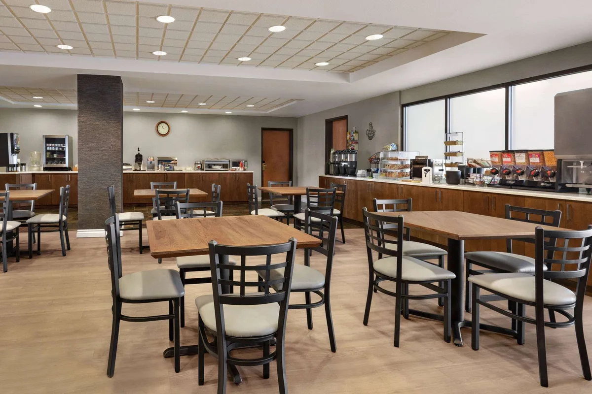 Wingate by Wyndham Greenwood Village/Denver Tech — 5