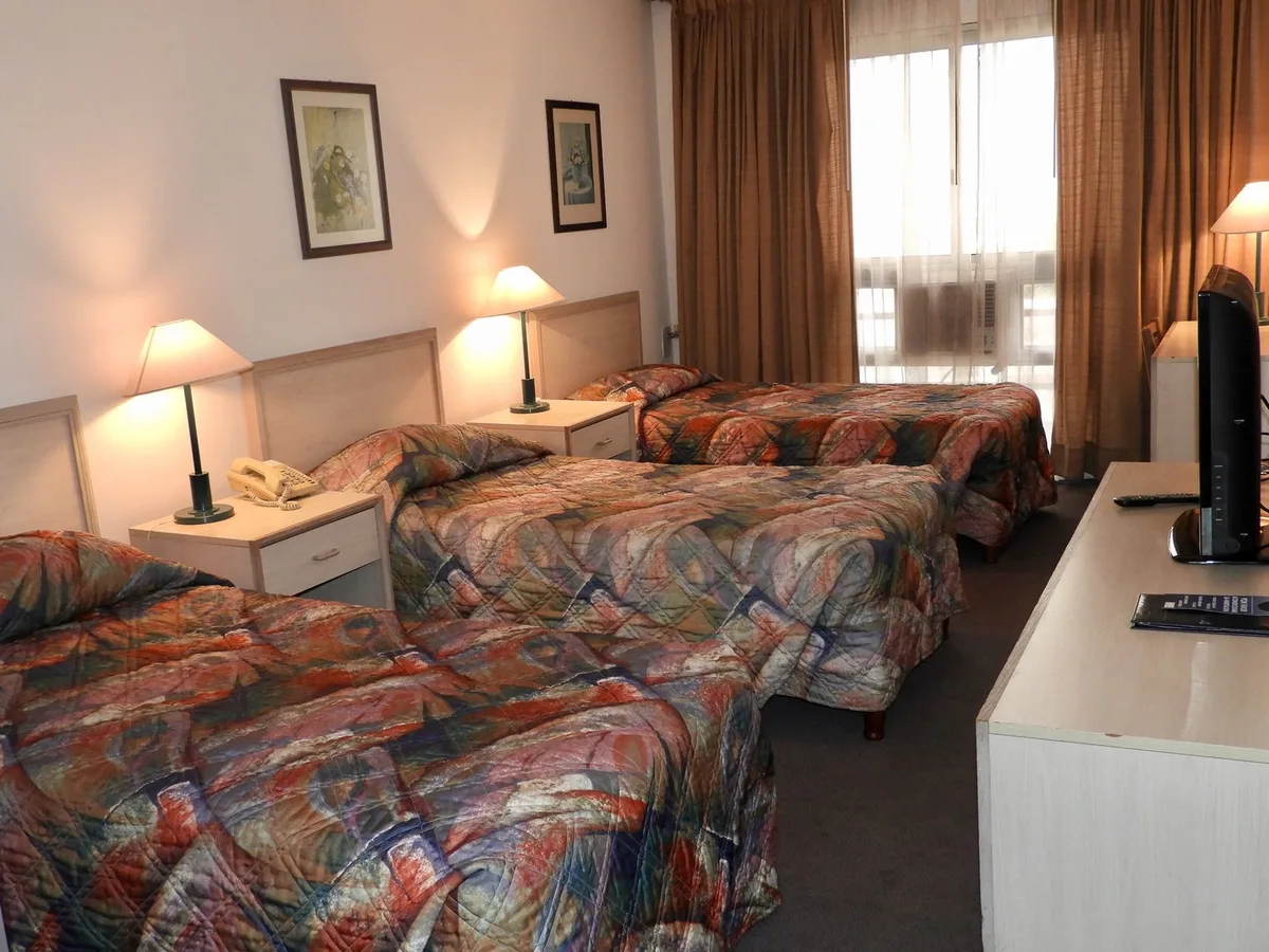 Hotel Tres Cruces photo 4