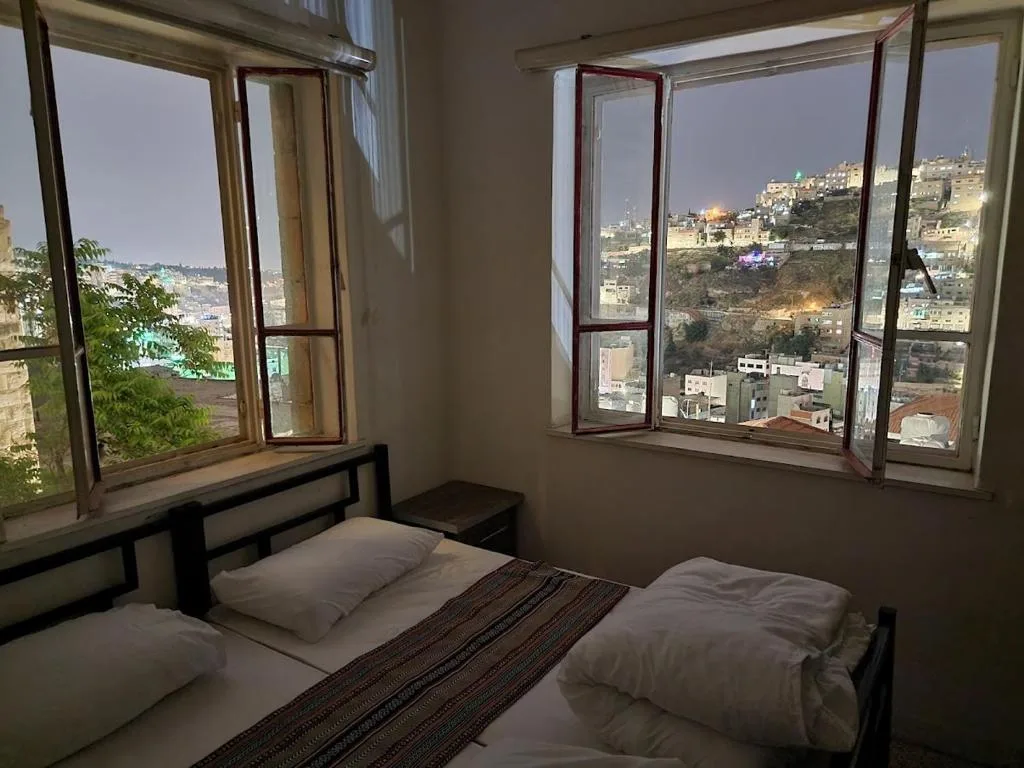 Rainbow Guest House photo 2