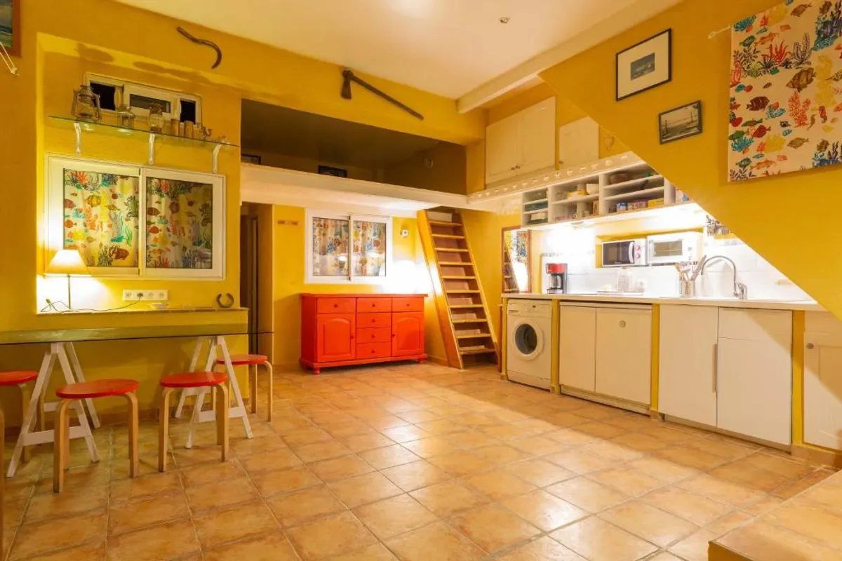 Dorm Hostel Camp Backpackers La Girelle photo 3