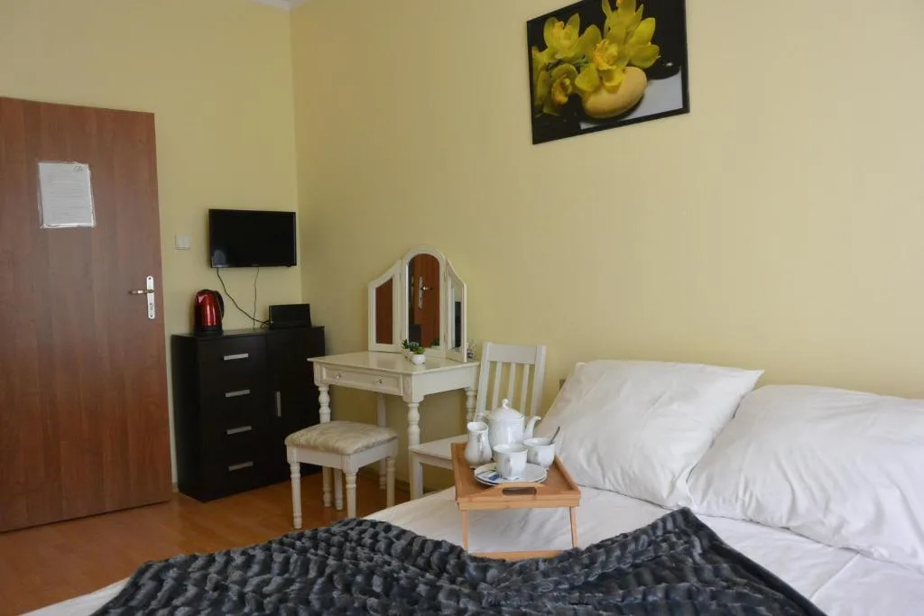 Hostel DV Morski - z prywatnymi łazienkami photo 3