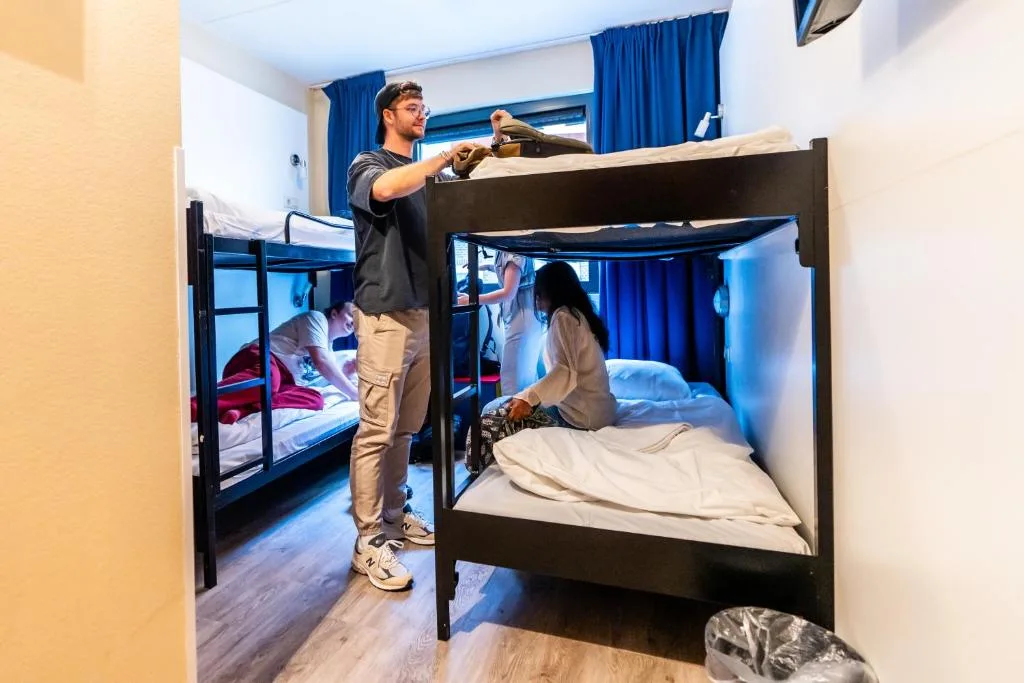 Bud Gett Hostels
