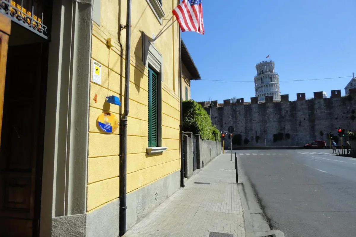 Hostel Pisa Tower