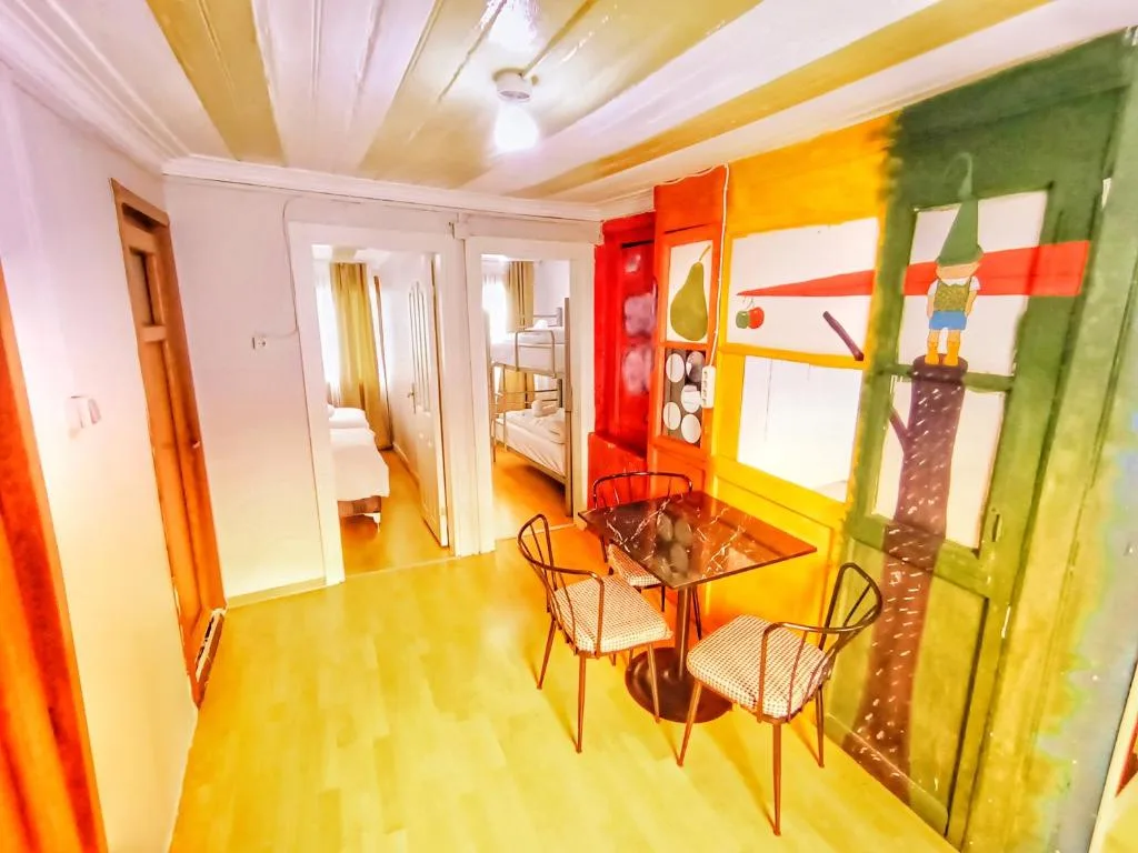 Taksim History Wooden Hostel photo 4