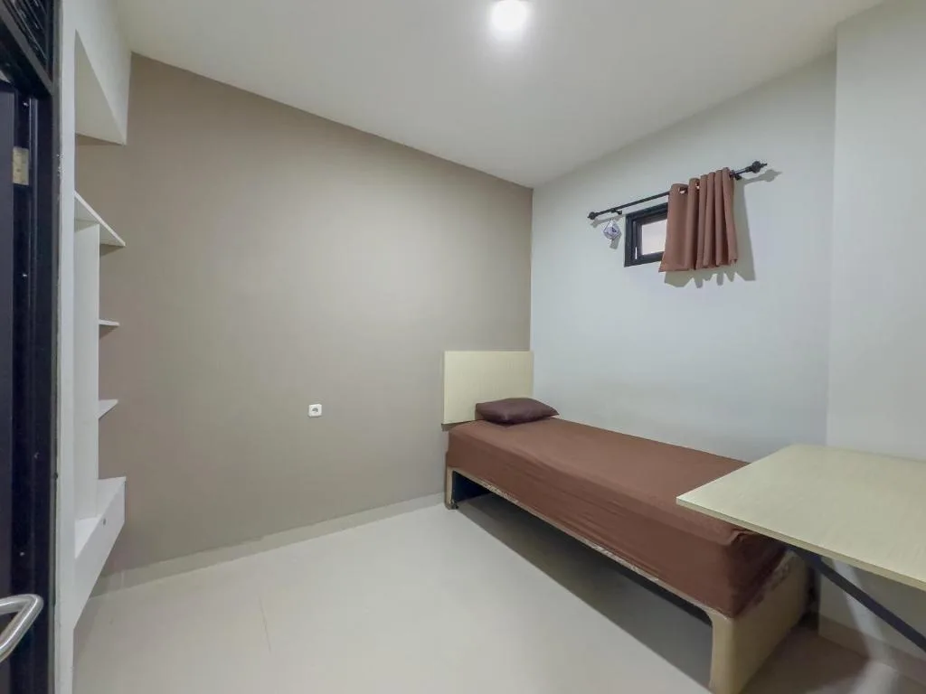 Beranda Istirahat Meruya photo 2