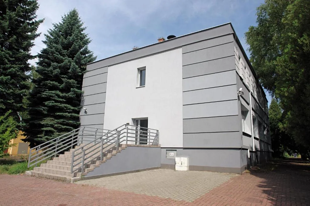 Greyhouse photo 4