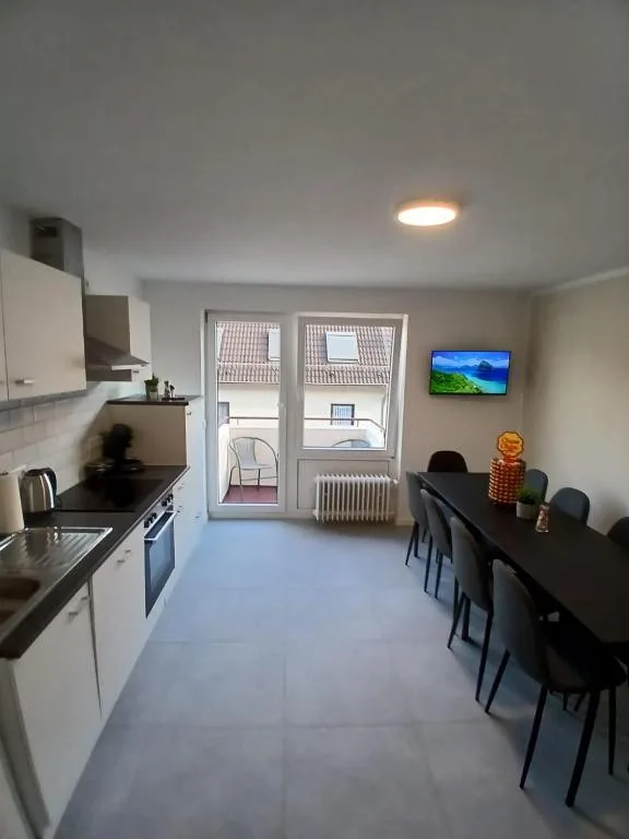City Hub Room 22 - mit Balkon - Coffee for free - photo 4