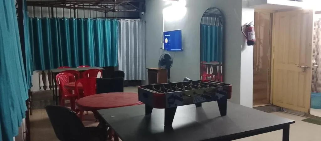 ROAMERS INN Backpackers Hostel photo 4