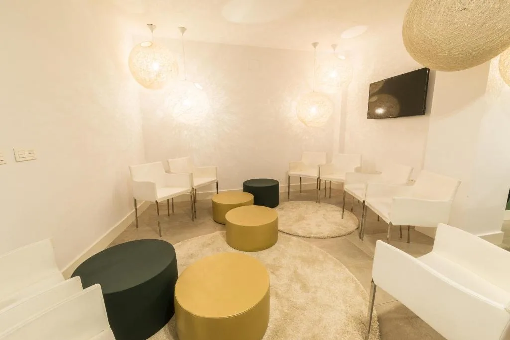 GLOBETROTTER HOSTEL, by Albany photo 3