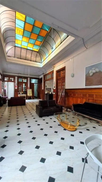 1900 Backpacker's Hostel