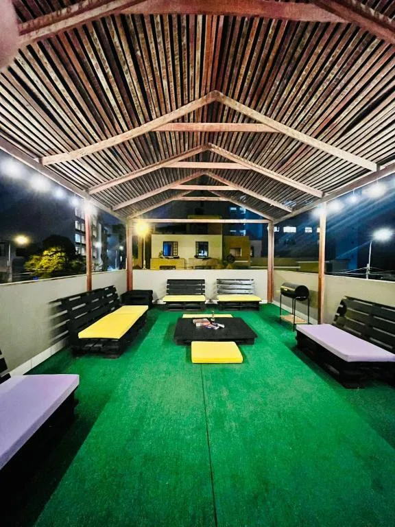 Hostel rivendell lima