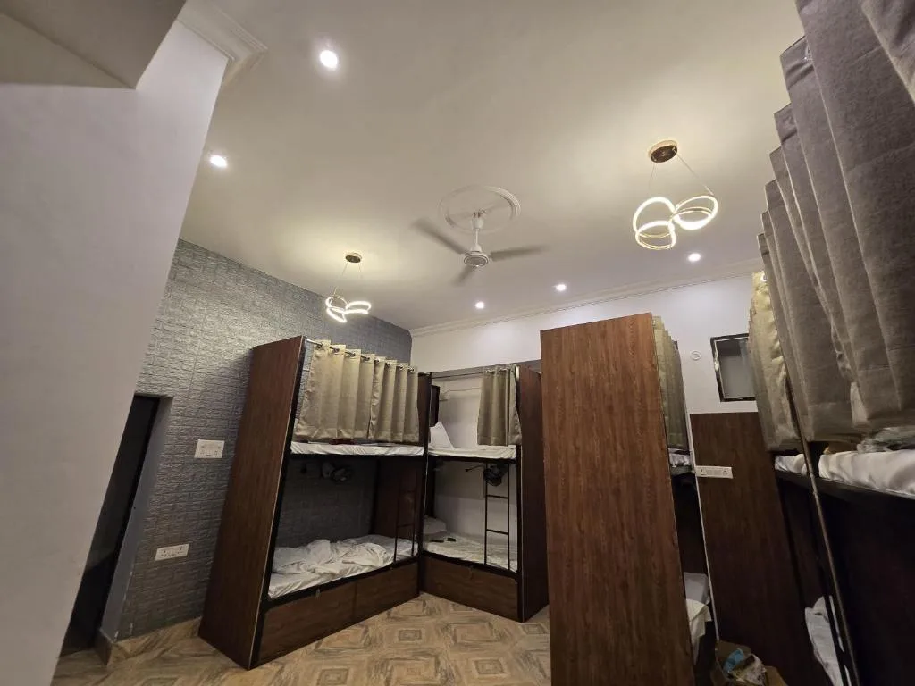 Green Olive GoStays Best Dormitory and Rooms in Lucknow