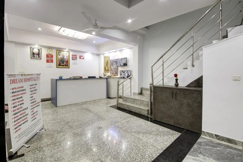 Hotel S B Inn Near New Delhi railway Station Paharganj photo 3