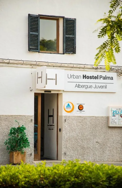 Urban Hostel Palma - Albergue Juvenil - Youth Hostel