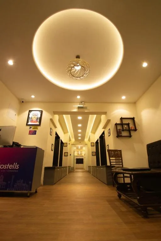 Hostells - Backpacker Hostel near Pune Station