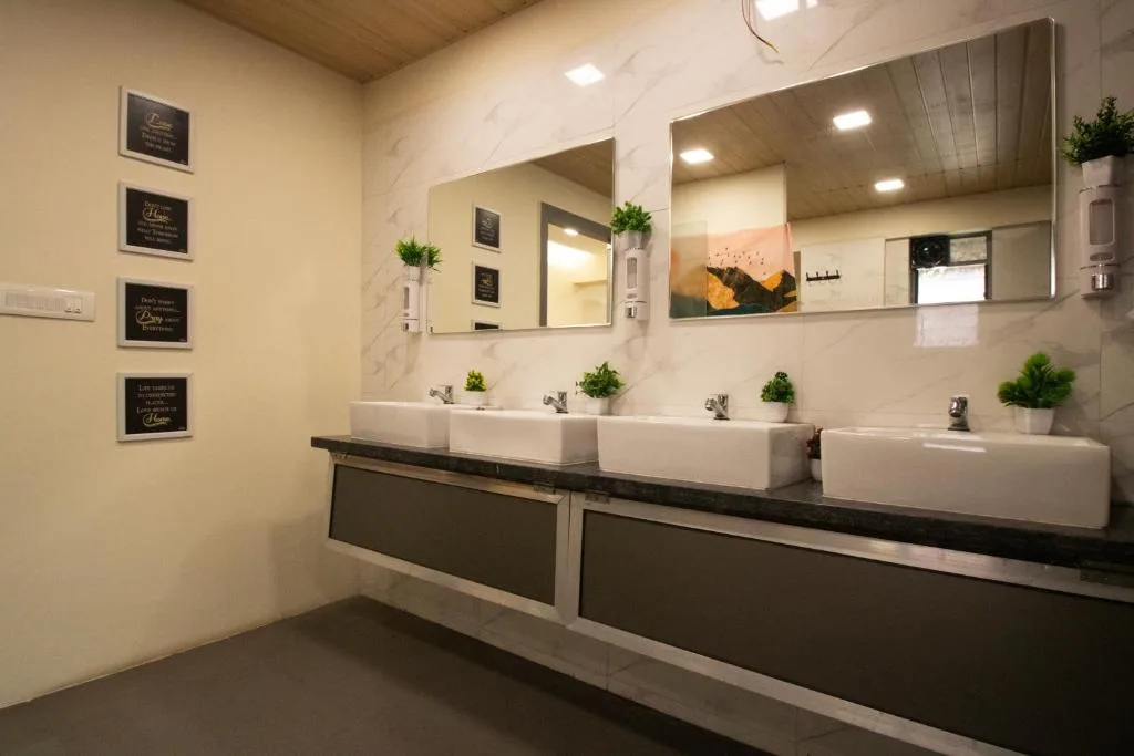 Hostells - Backpacker Hostel near Pune Station photo 3