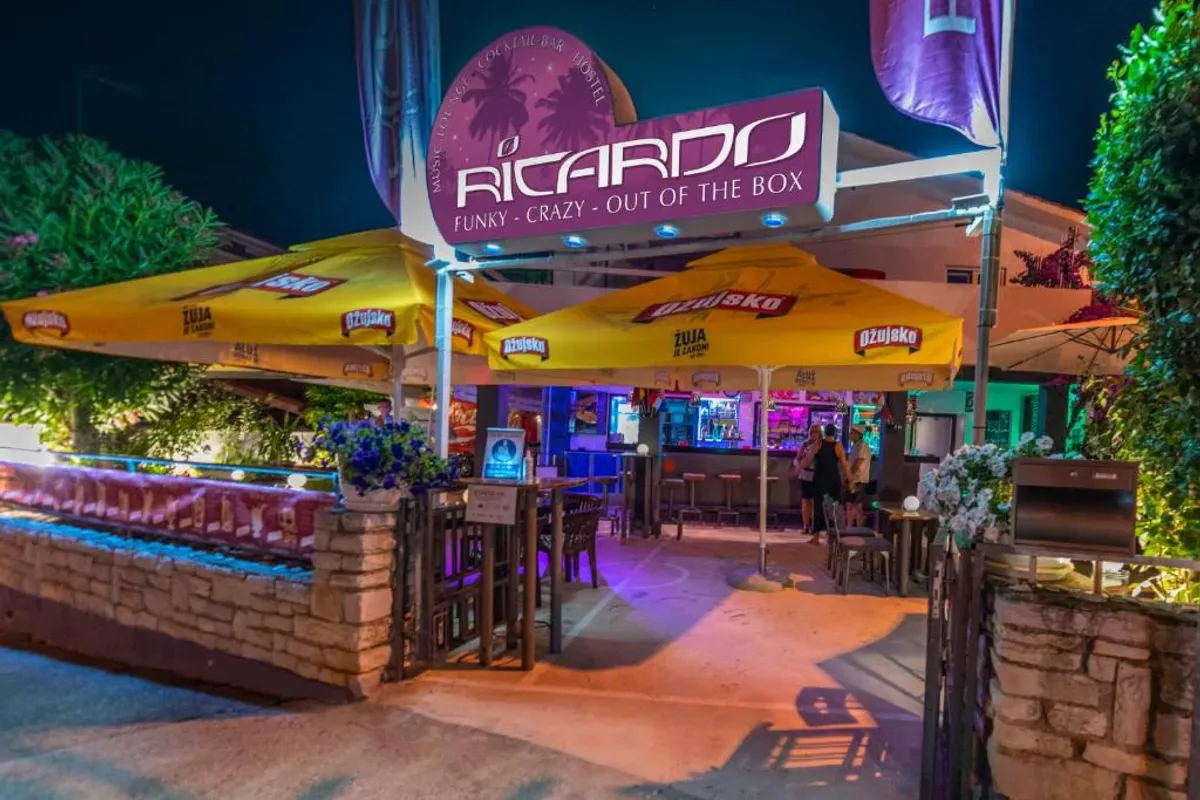 RICARDO Team-Hostel