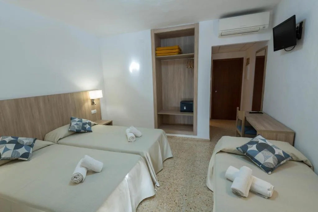 Hostal Mayol photo 4