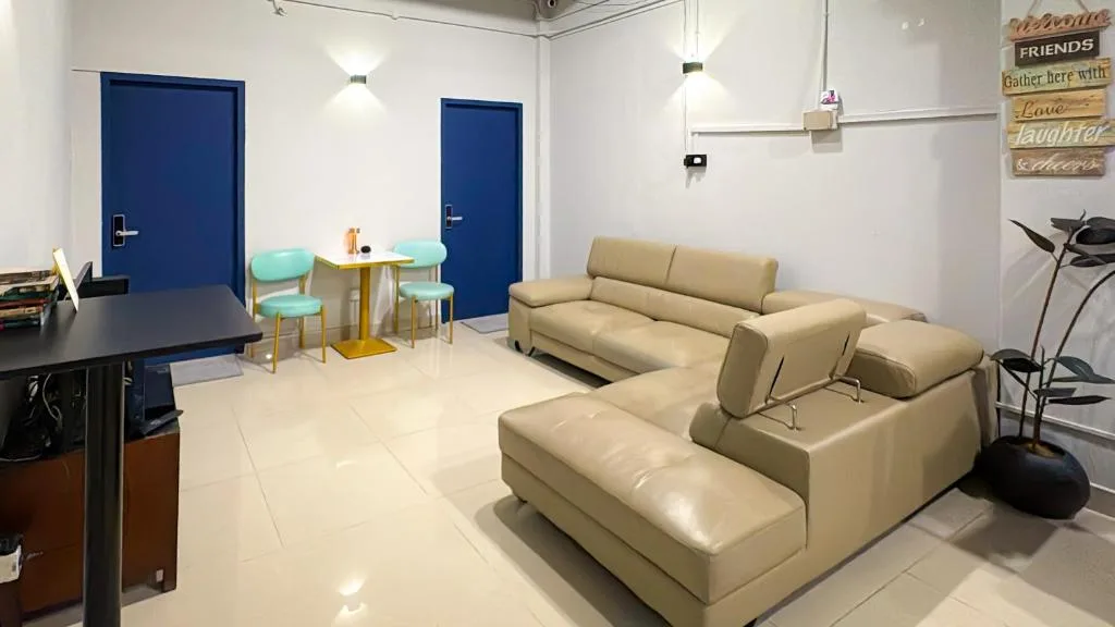 City Backpackers - Hostel and Private Rooms photo 3