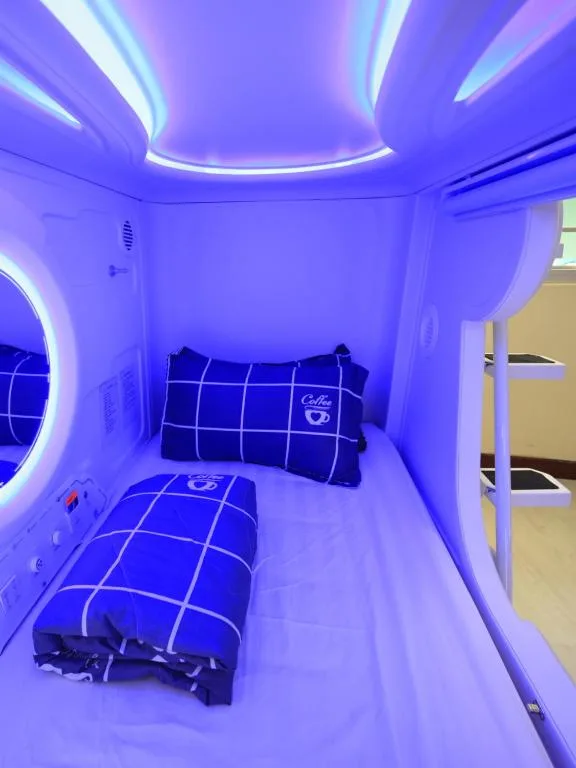 Spacepod@hive photo 2