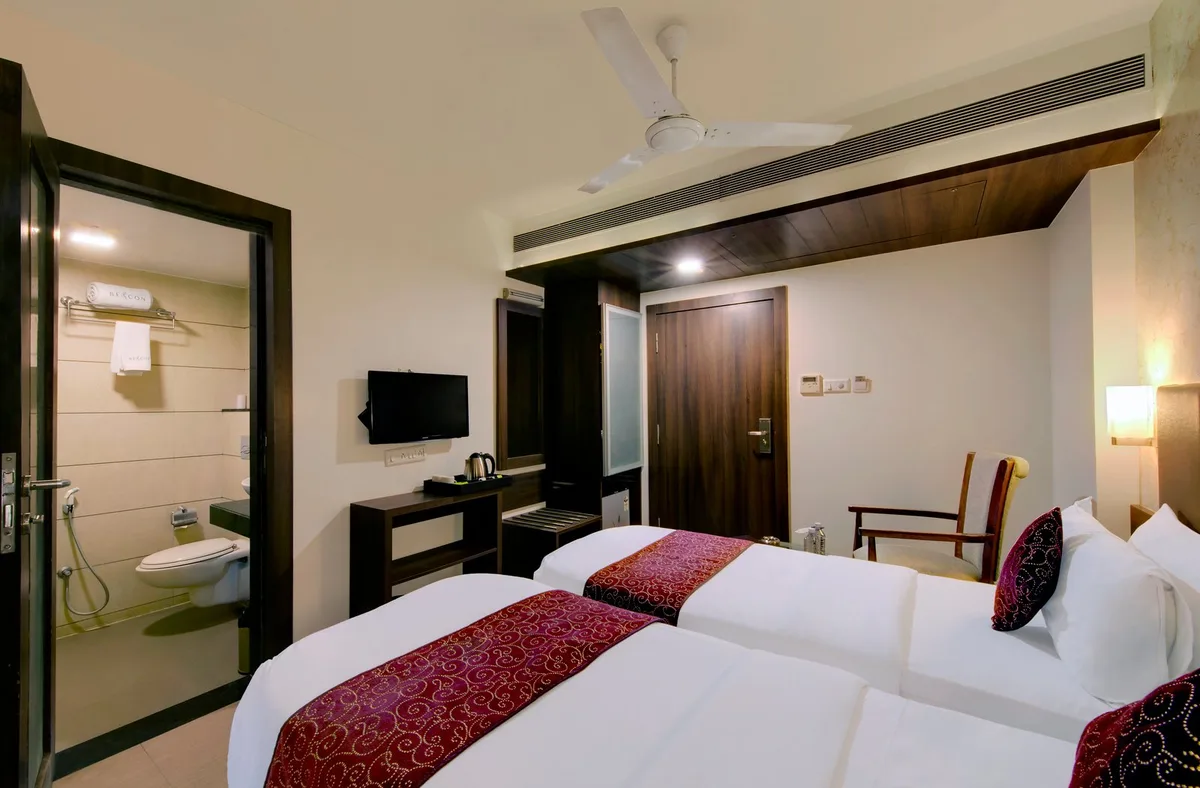 Central Beacon Hotel, Surat