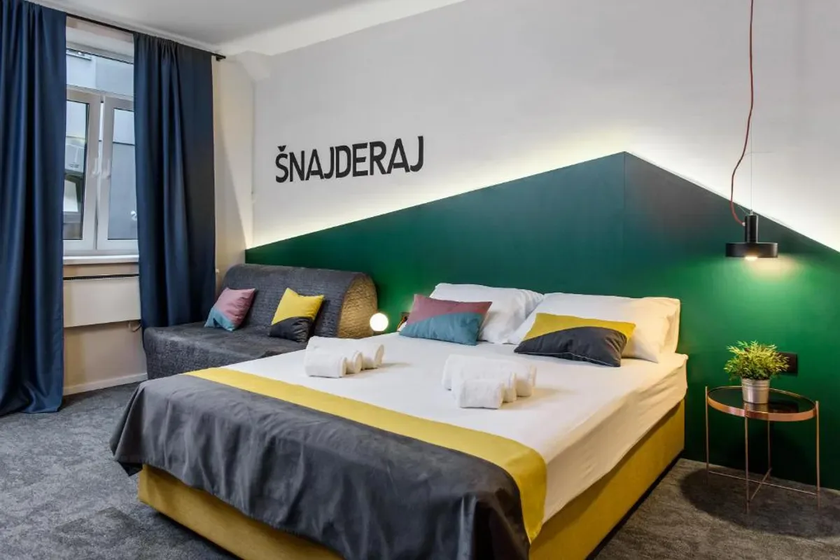 Stay Swanky Hostel