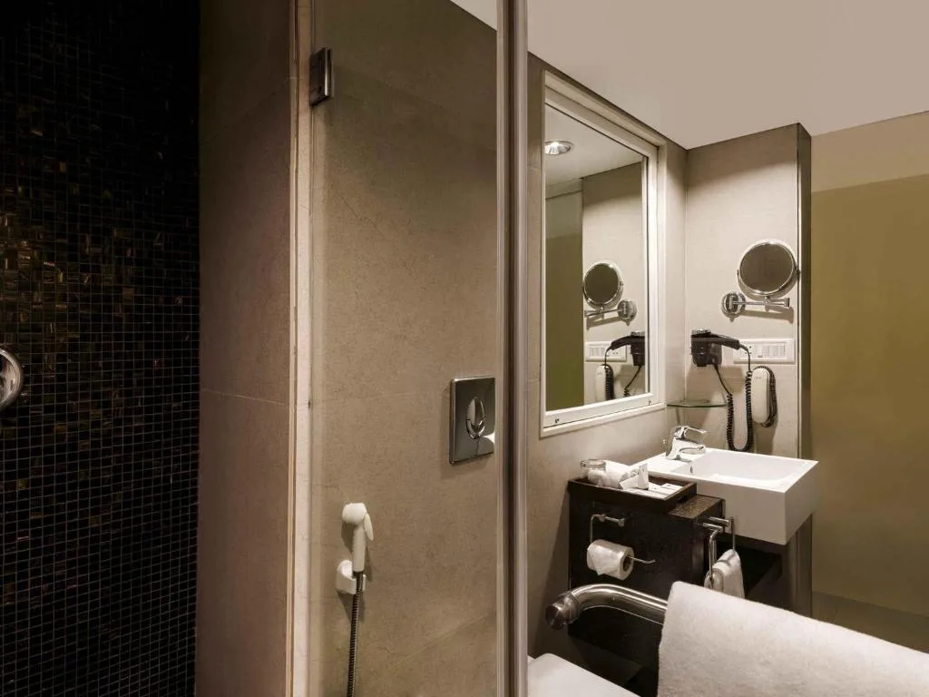 Grand Mercure Vadodara Surya Palace photo 4