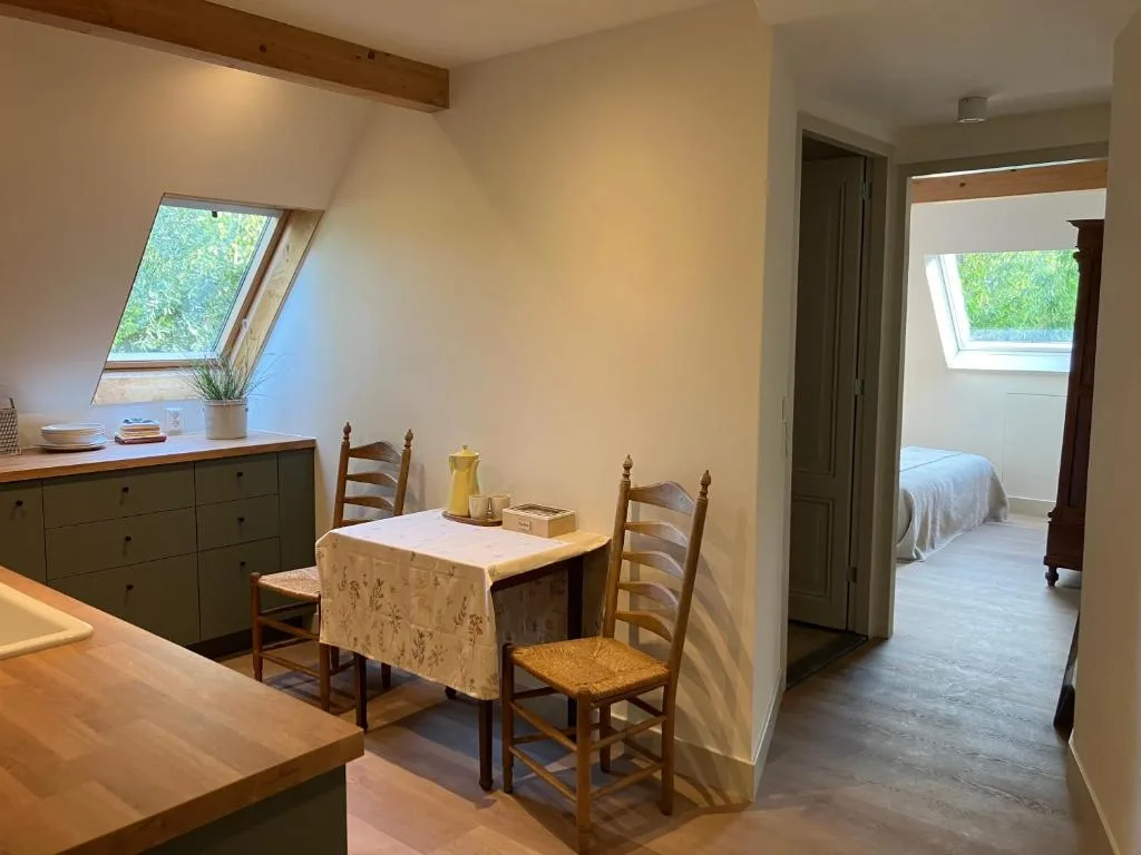 Inn Het Nest — 4