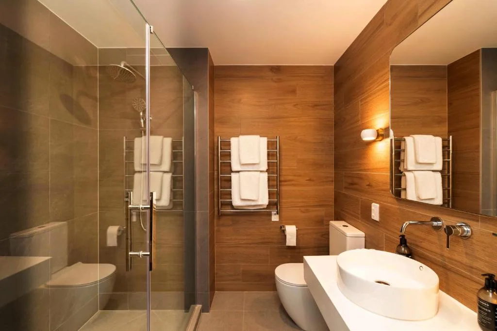 Maxim Hotel - Auckland — 3