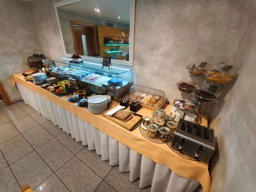 Felicity Garni Hotel — 4