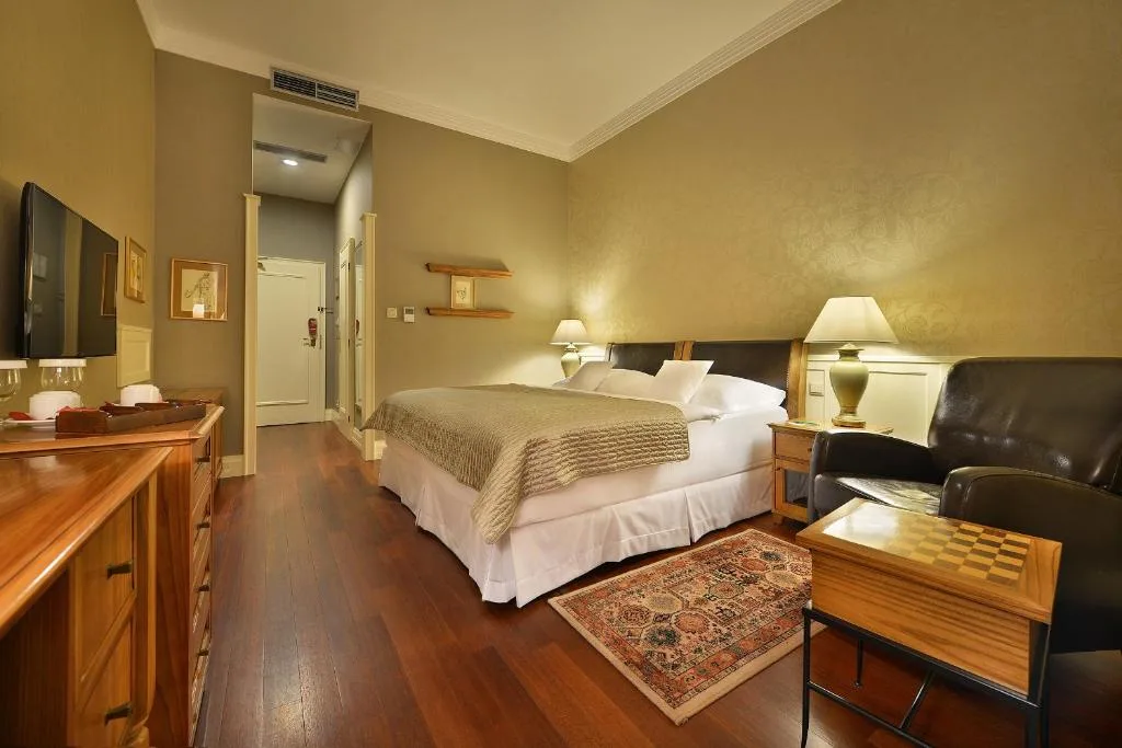 Marrol's Boutique Hotel — 4
