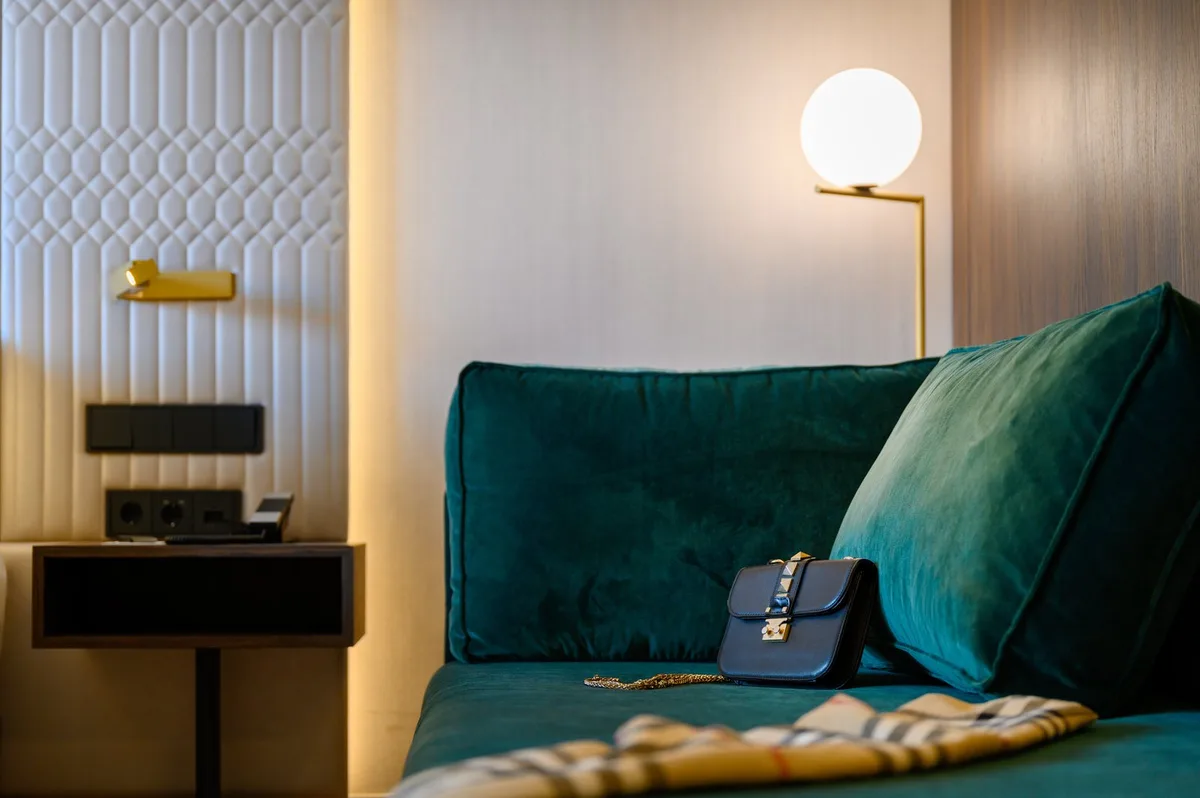 Emerald Hotel & Suites by Continental Group — 4