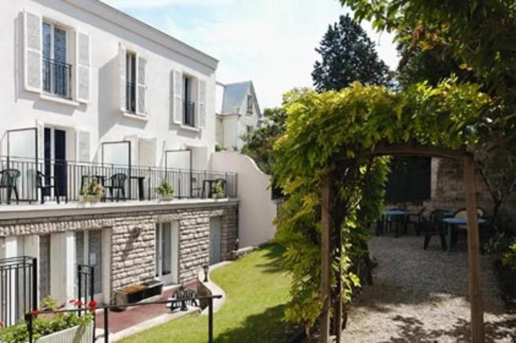 Hôtel Marie Louise — 5