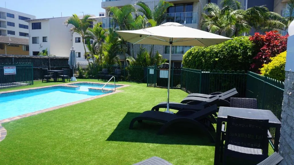 Pacific Surf Absolute Beachfront Apartments — 5