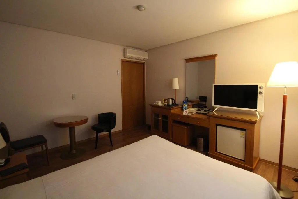 Daedong Hotel — 5