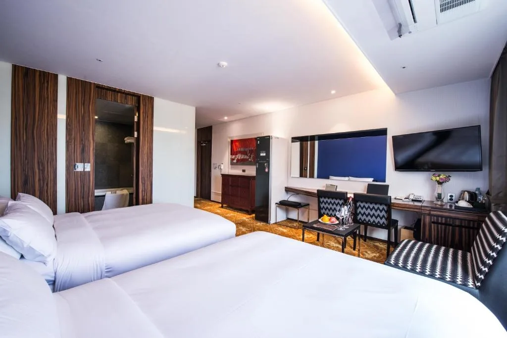 Hotel Leo — 2