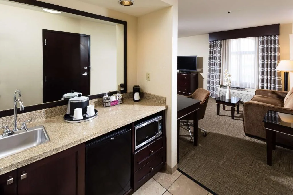 Hampton Inn & Suites Las Vegas South — 3