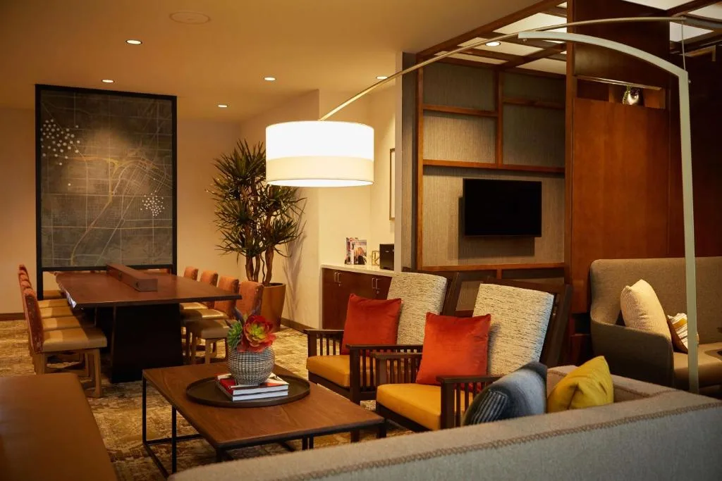 Hyatt Place Las Vegas at Silverton Village — 5
