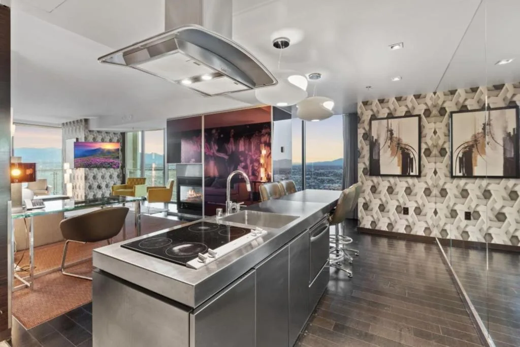The Celine Riviera Suite at Palms Place — 1