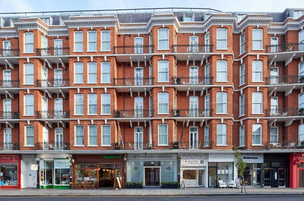 Cheval Harrington Court at South Kensington — 5