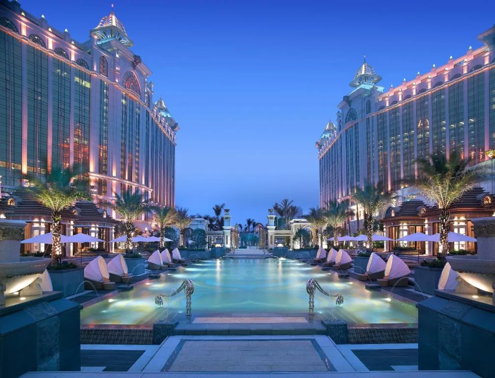Banyan Tree Macau — 1