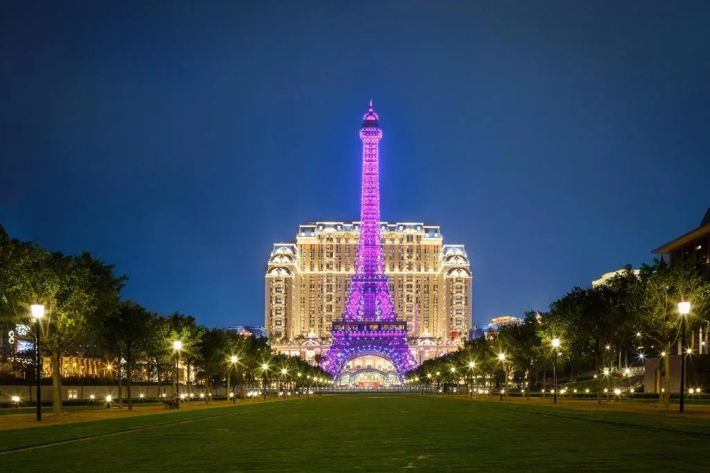 The Parisian Macao — 4