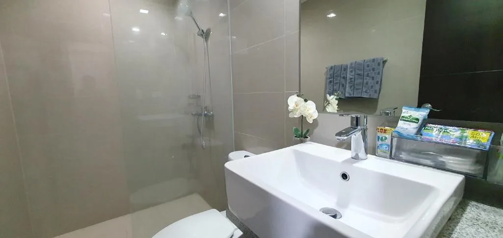 2BR at the FORT BGC near Malls, Restaurants & Shops — 3