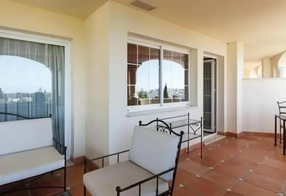 Guadalpin Suites — 5