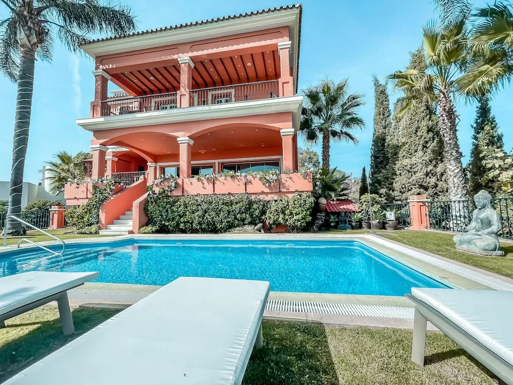 The Marbella Heights Boutique Hotel — 2