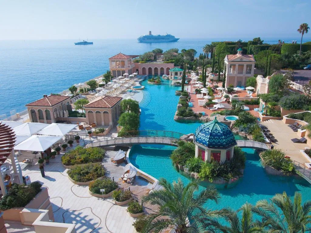 Monte-Carlo Bay Hotel & Resort — 4